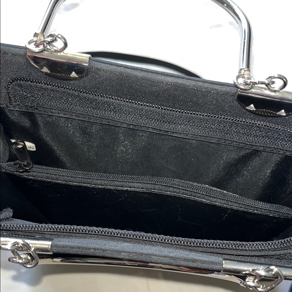 Chic Black Crossbody Bag - Picture 8 of 8